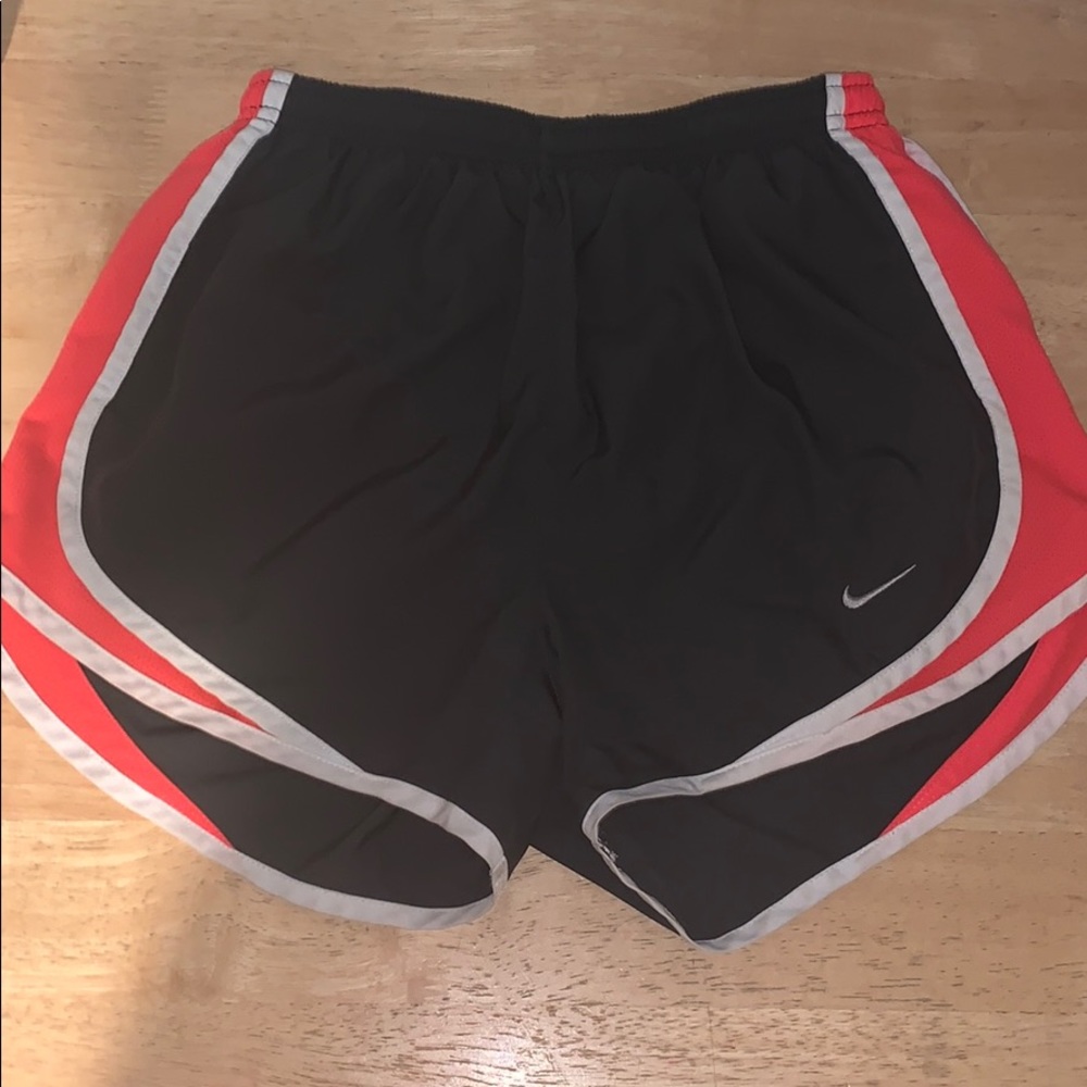 FREE❤️ Nike Dri fit women’s shorts xs